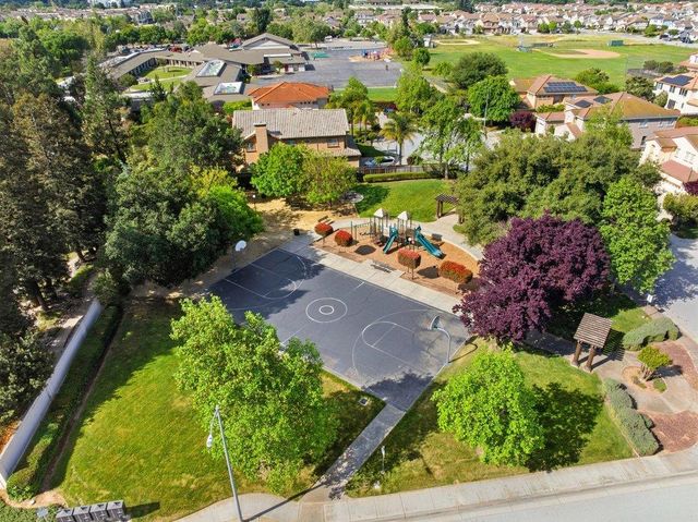 517 Calle Florencia, Morgan Hill, CA 95037
