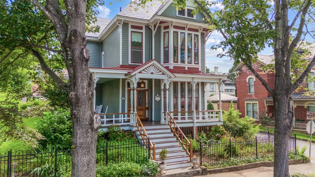 322 Harrison Street, Lynchburg, VA 24504