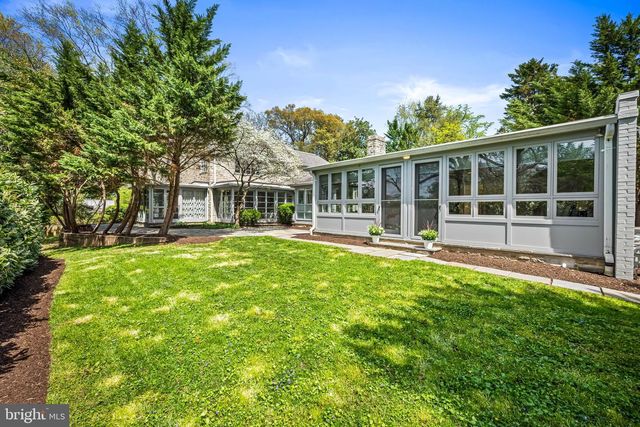 6 MEADOW RD, Baltimore, MD 21212