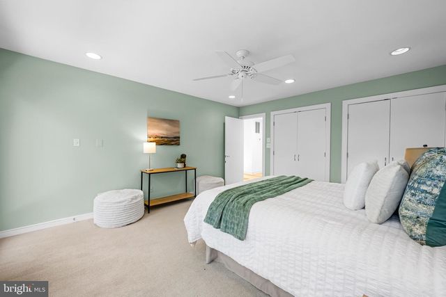6 MEADOW RD, Baltimore, MD 21212