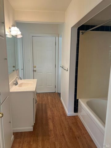 186 Fairmont Ave, Vallejo, CA 94590