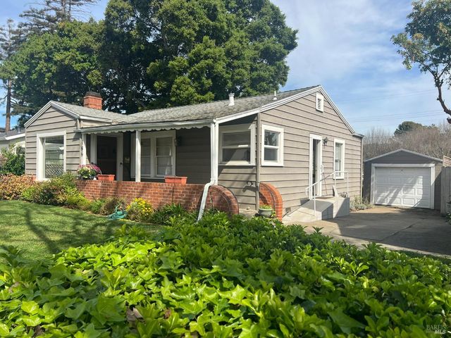 186 Fairmont Ave, Vallejo, CA 94590