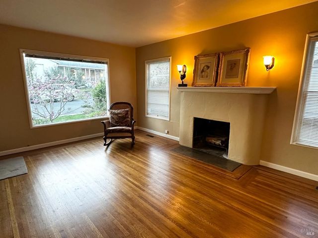 186 Fairmont Ave, Vallejo, CA 94590