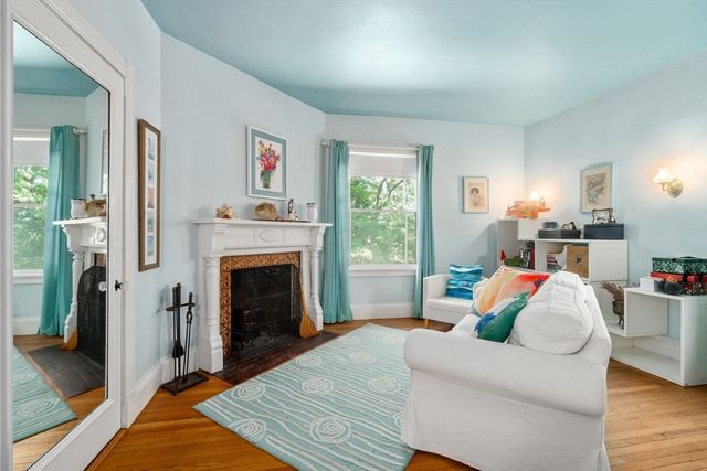 379 Central Street, Newton, MA 02466