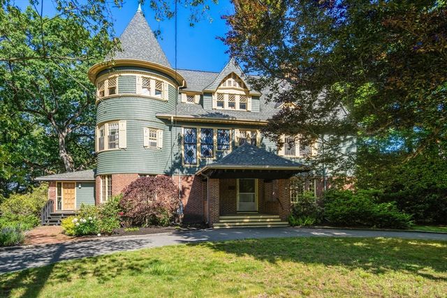 379 Central Street, Newton, MA 02466