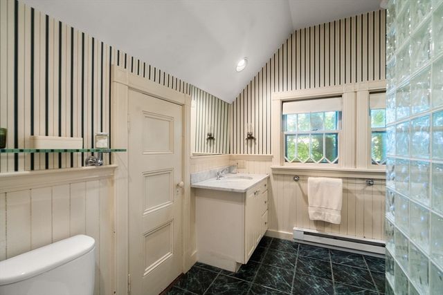 379 Central Street, Newton, MA 02466