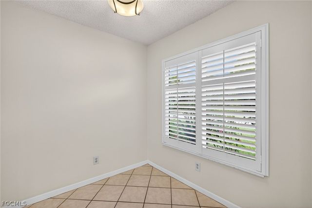 1414 Park Shore CIR 2, Fort Myers, FL 33901