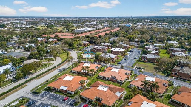 1414 Park Shore CIR 2, Fort Myers, FL 33901