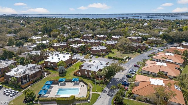 1414 Park Shore CIR 2, Fort Myers, FL 33901
