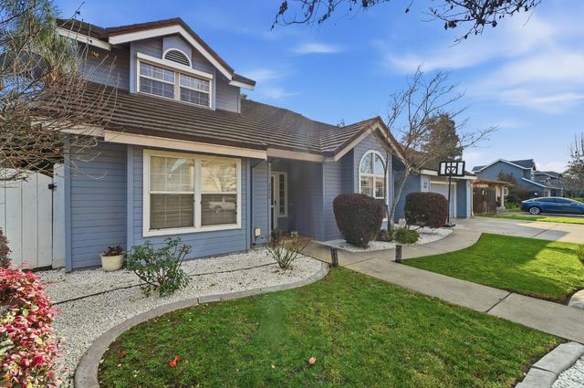 2612 Snyder Ave, Modesto, CA 95356