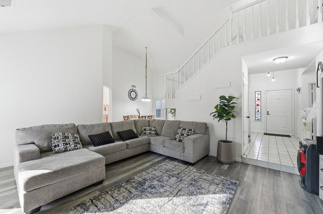 2612 Snyder Ave, Modesto, CA 95356