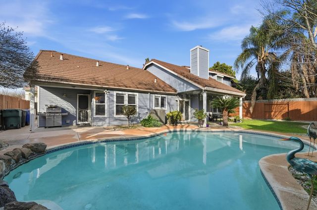 2612 Snyder Ave, Modesto, CA 95356