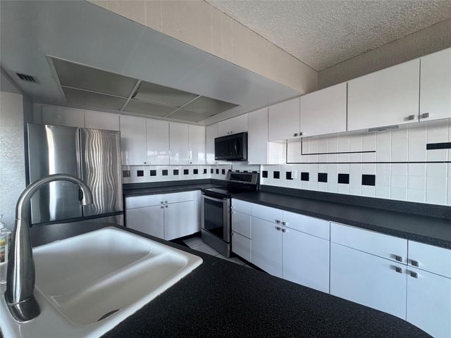 701 NW 19th Street 503, Fort Lauderdale, FL 33311