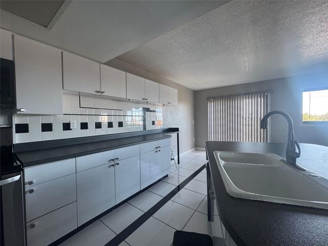 701 NW 19th Street 503, Fort Lauderdale, FL 33311