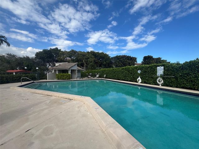 701 NW 19th Street 503, Fort Lauderdale, FL 33311