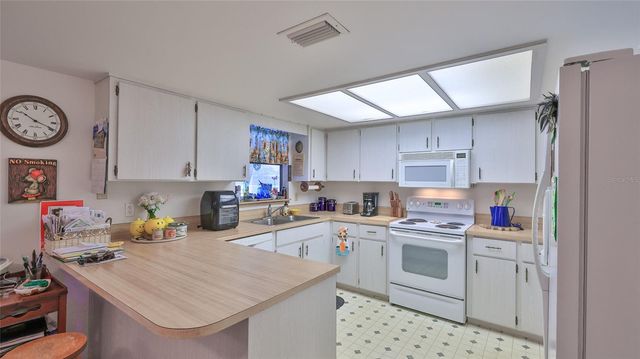 2823 ROYAL PALM DRIVE, Edgewater, FL 32141