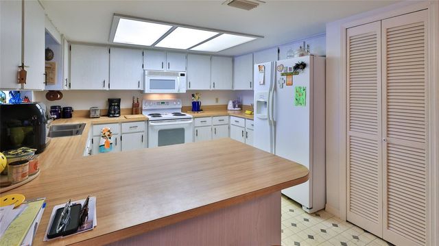 2823 ROYAL PALM DRIVE, Edgewater, FL 32141