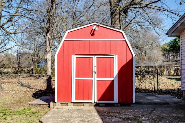 1110 W Nettleton, Jonesboro, AR 72401
