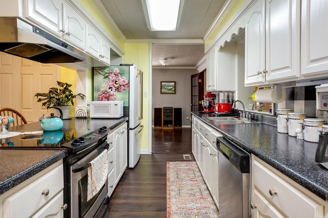 1110 W Nettleton, Jonesboro, AR 72401
