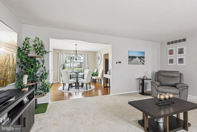 1847 GREENWILLOWS DR, Vineland, NJ 08361