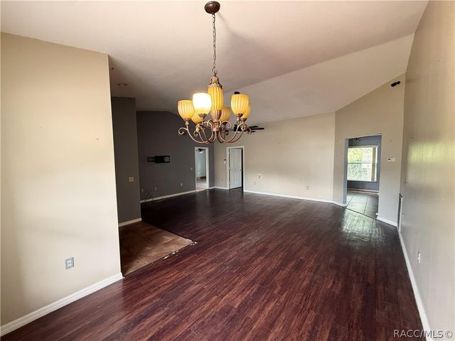 4144 N Mae West Way, Beverly Hills, FL 34465