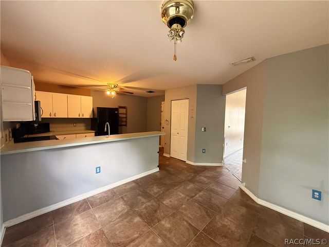 4144 N Mae West Way, Beverly Hills, FL 34465