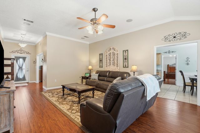 2182 Hagood Loop, Crestview, FL 32536