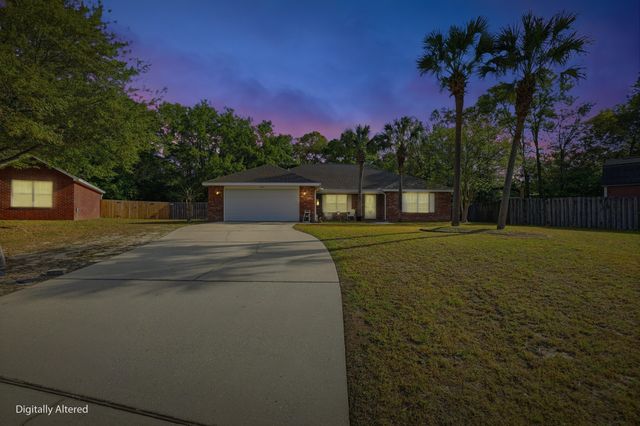 2182 Hagood Loop, Crestview, FL 32536