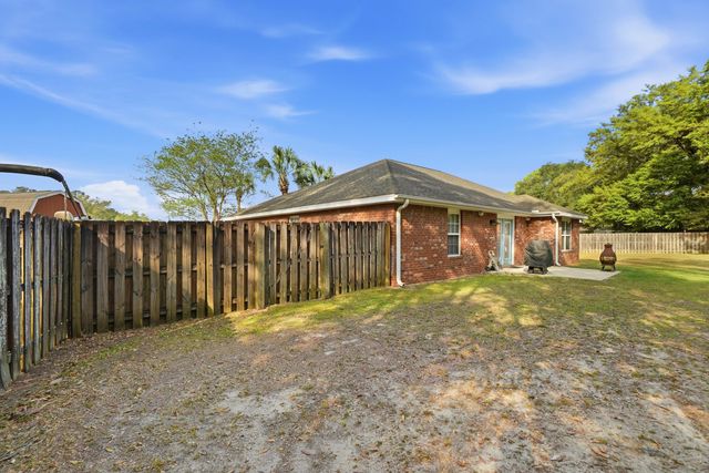 2182 Hagood Loop, Crestview, FL 32536