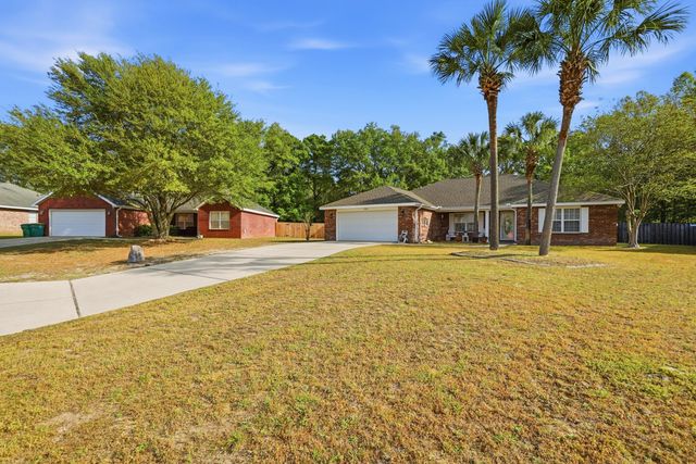 2182 Hagood Loop, Crestview, FL 32536