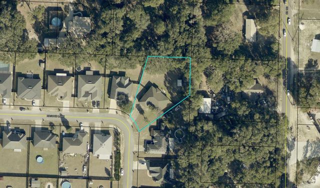 2182 Hagood Loop, Crestview, FL 32536