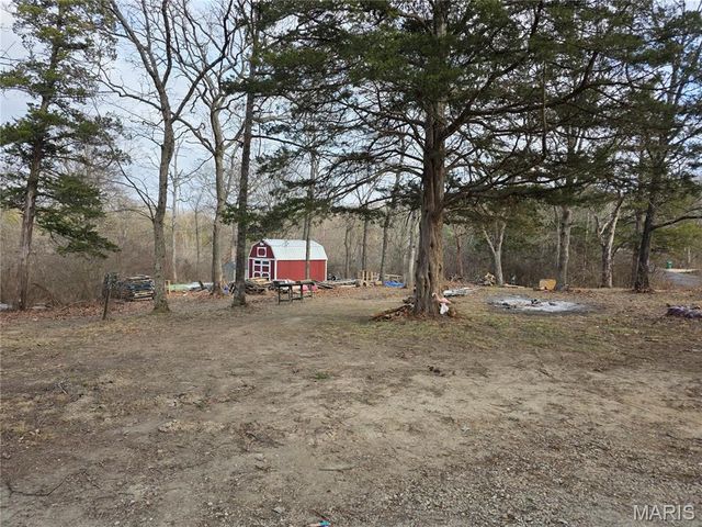 1695 Wade Road, Pacific, MO 63069