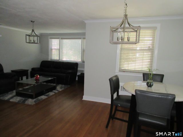 43 Breyer Avenue, Bridgeport, CT 06606