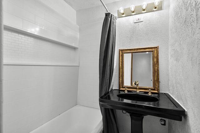 5322 Junius Street, Dallas, TX 75214