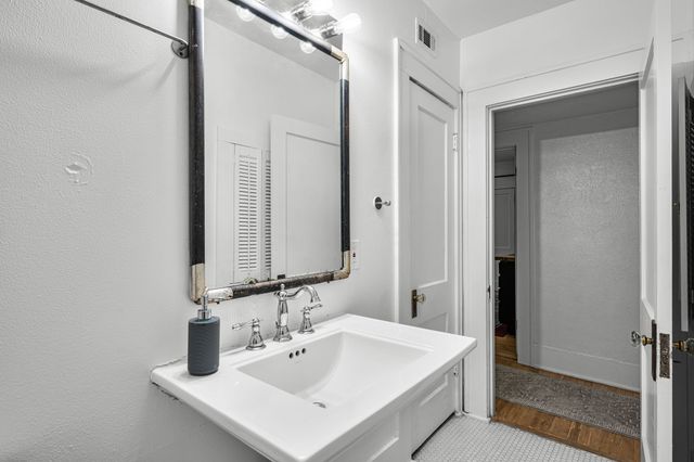 5322 Junius Street, Dallas, TX 75214