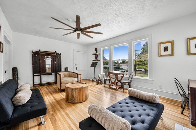 5322 Junius Street, Dallas, TX 75214