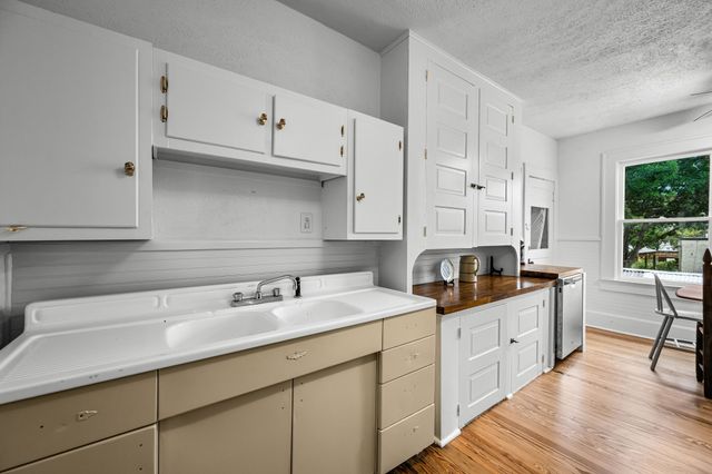 5322 Junius Street, Dallas, TX 75214