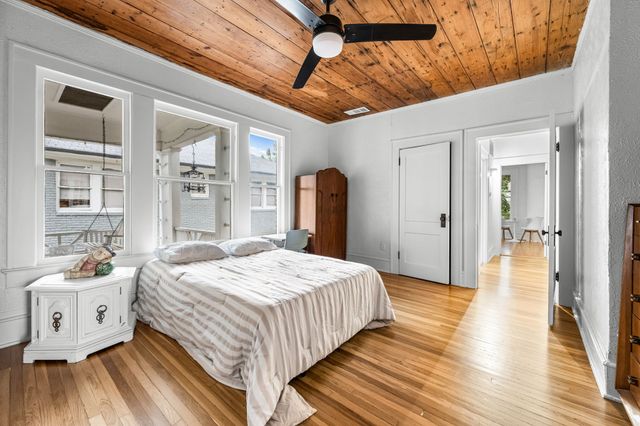 5322 Junius Street, Dallas, TX 75214