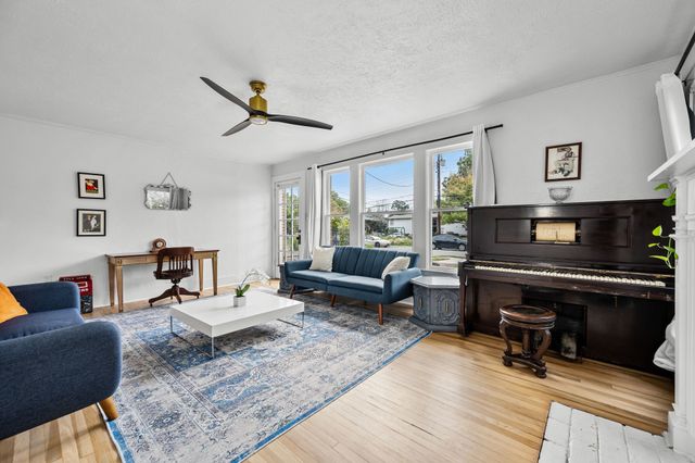 5322 Junius Street, Dallas, TX 75214