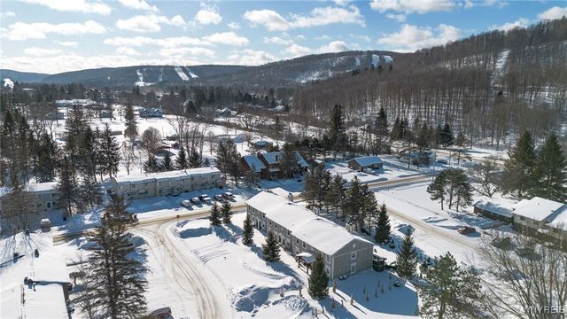 2 Hemlock Drive, Ellicottville, NY 14731