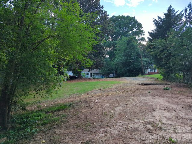 2335 Orton Street, Charlotte, NC 28208