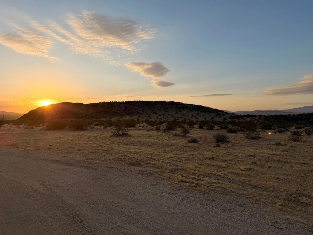 Image 1 of property listing at 11 Saddle Rock Way, Johnson Valley, CA 92285
