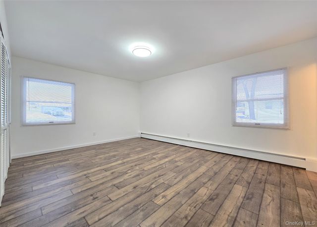 35 Segatogue Lane, South Setauket, NY 11720