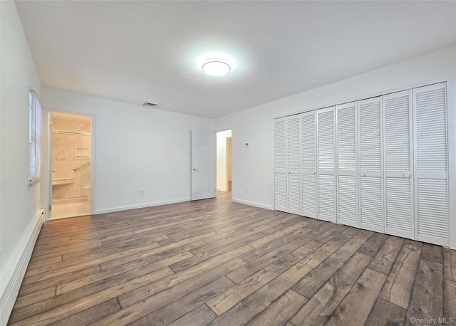 35 Segatogue Lane, South Setauket, NY 11720