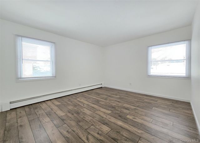 35 Segatogue Lane, South Setauket, NY 11720