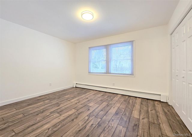 35 Segatogue Lane, South Setauket, NY 11720