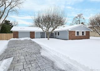 35 Segatogue Lane, South Setauket, NY 11720