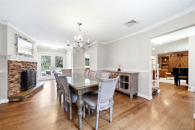 11 Tern Court, East Islip, NY 11730