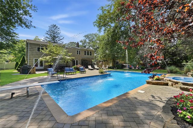 11 Tern Court, East Islip, NY 11730