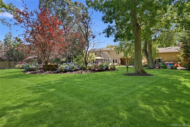 11 Tern Court, East Islip, NY 11730
